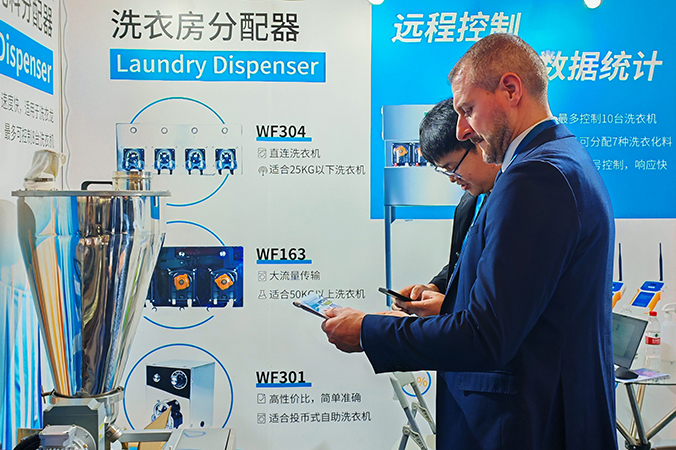 新品首發(fā) | 莫研機(jī)電粉體化料分配器 驚艷亮相 2025 中國(guó)洗滌展！